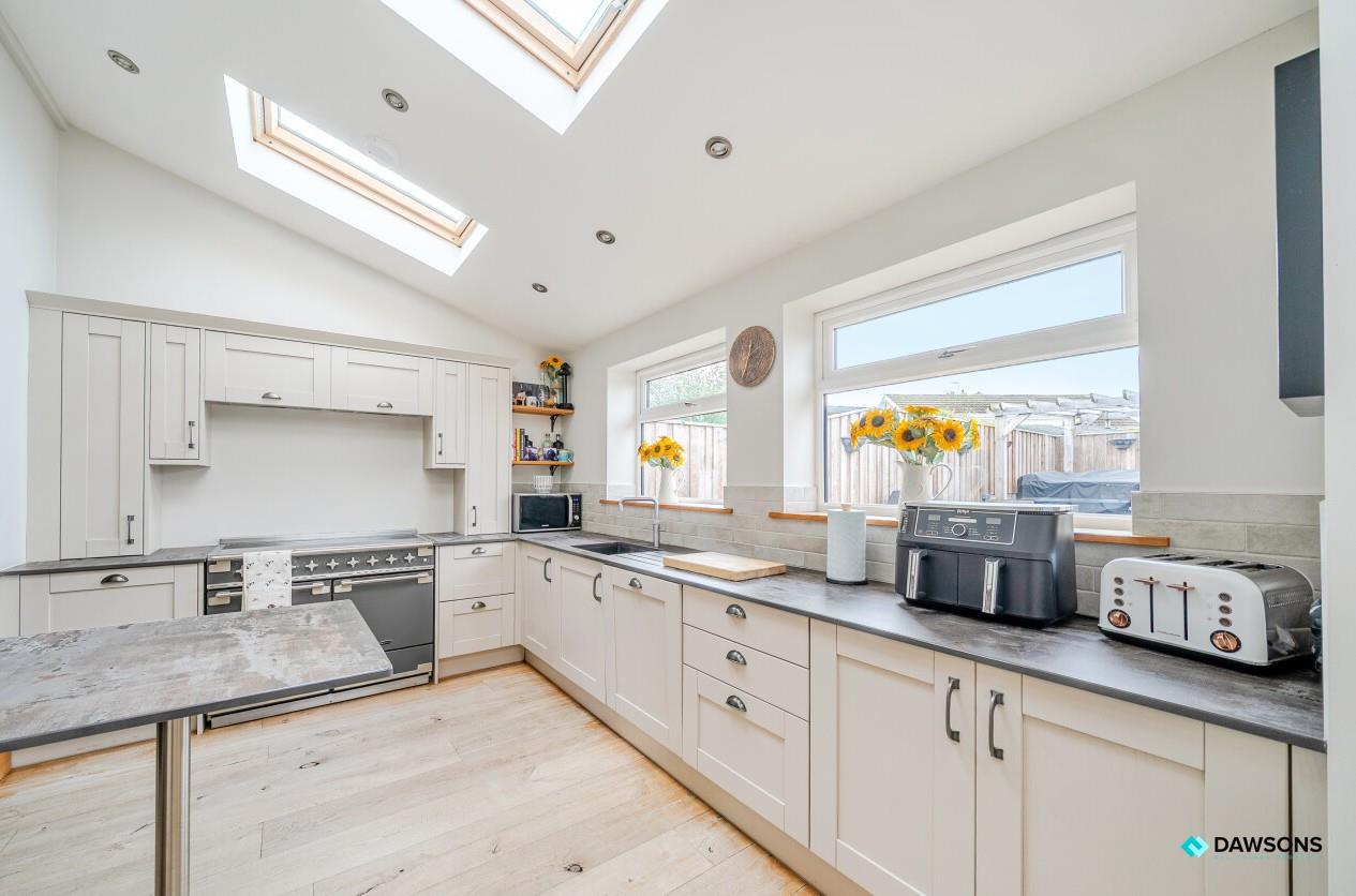 Three Cliffs Drive, Southgate, Swansea, SA3 2BN